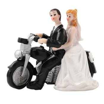 Kreativno uređenje svadbena torta u zapadnom stilu, lutka mladenka i mladoženja, obrta od smole, blagdanski pokloni, vjenčanje na motociklu